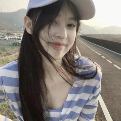隔楼女孩：我们之间的层距